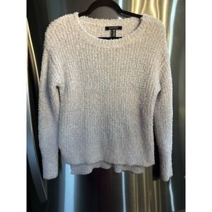 Ellen Tracy Lilac Purple  Fuzzy Sweater Round‎ Neck Size Medium Womens SPRING